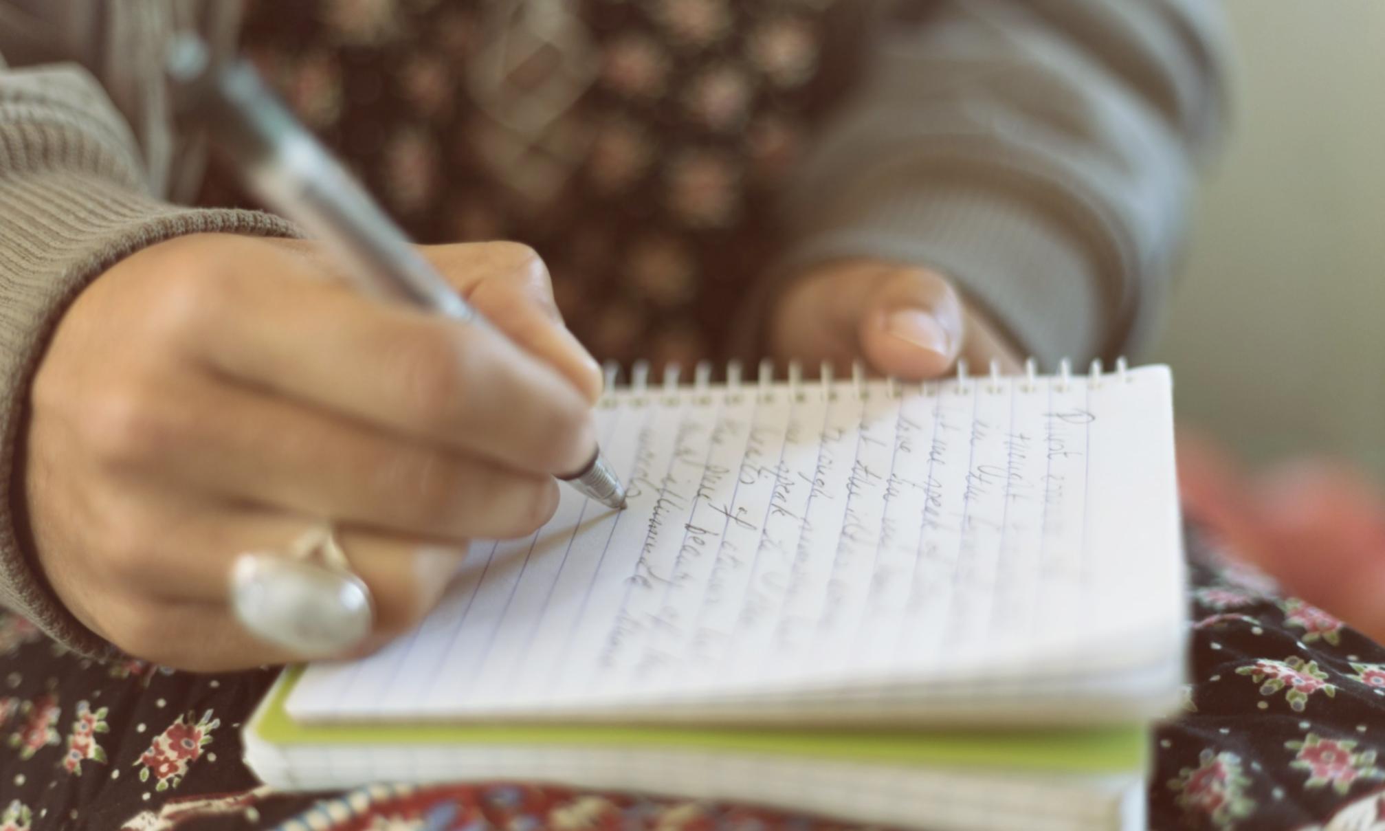 Tableau de bord d'analyse des indicateurs économiques et financiers